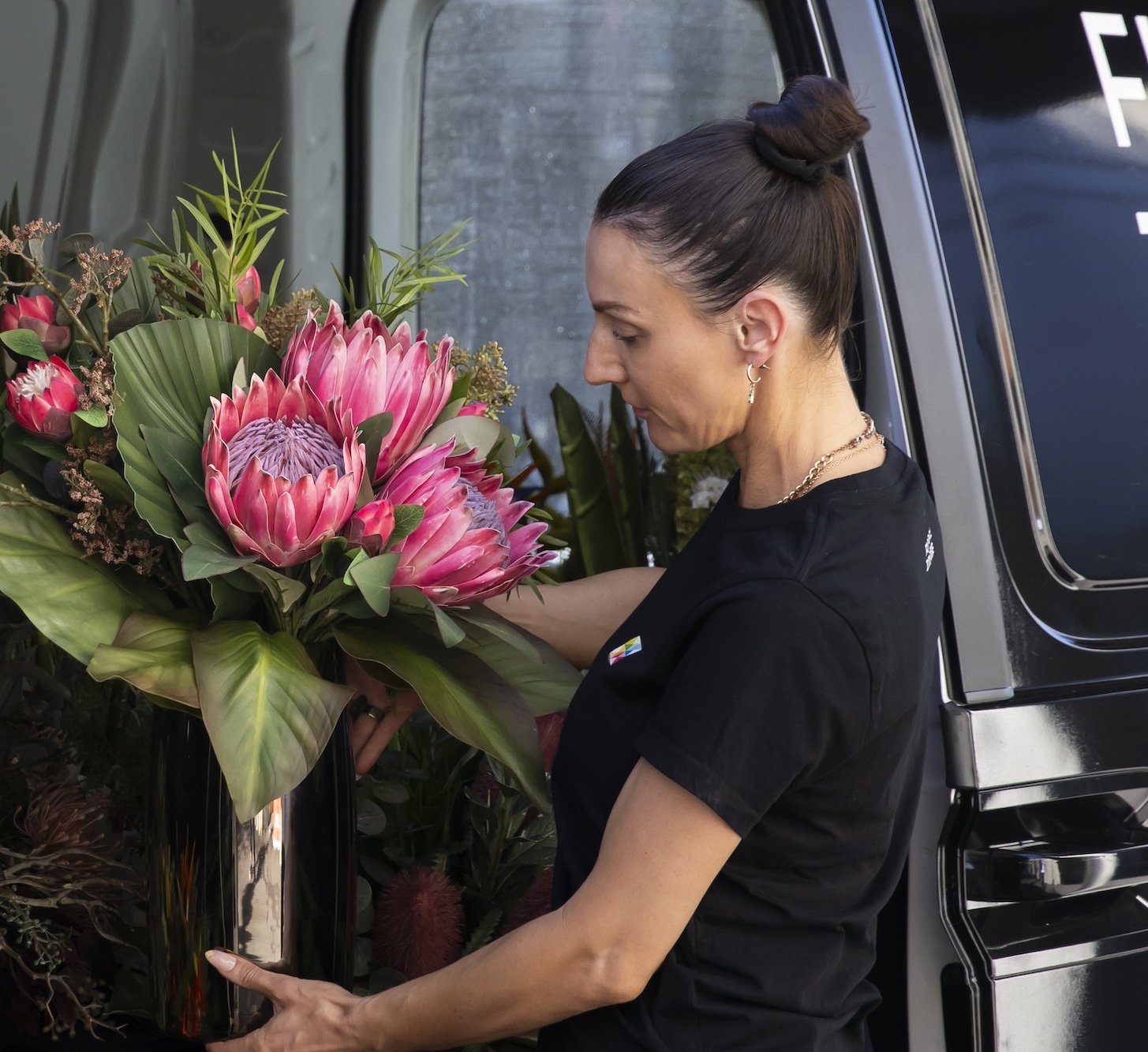 Designer Flowers. Without Lifting a Finger